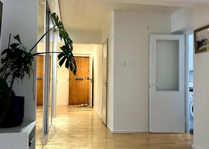 Lägenhet Spacious 3 In